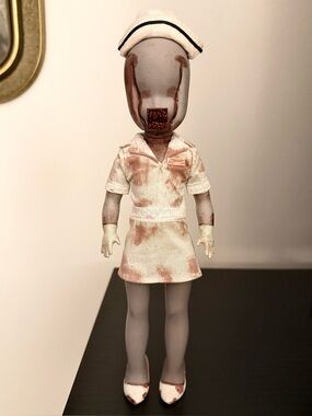 Mezco Living Dead Dolls Presents "Silent Hill Nurse" (NO BOX)
